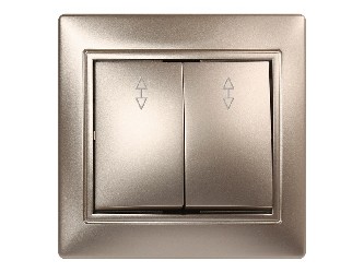 000831224_1